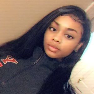 Meet your Posher, Naudia